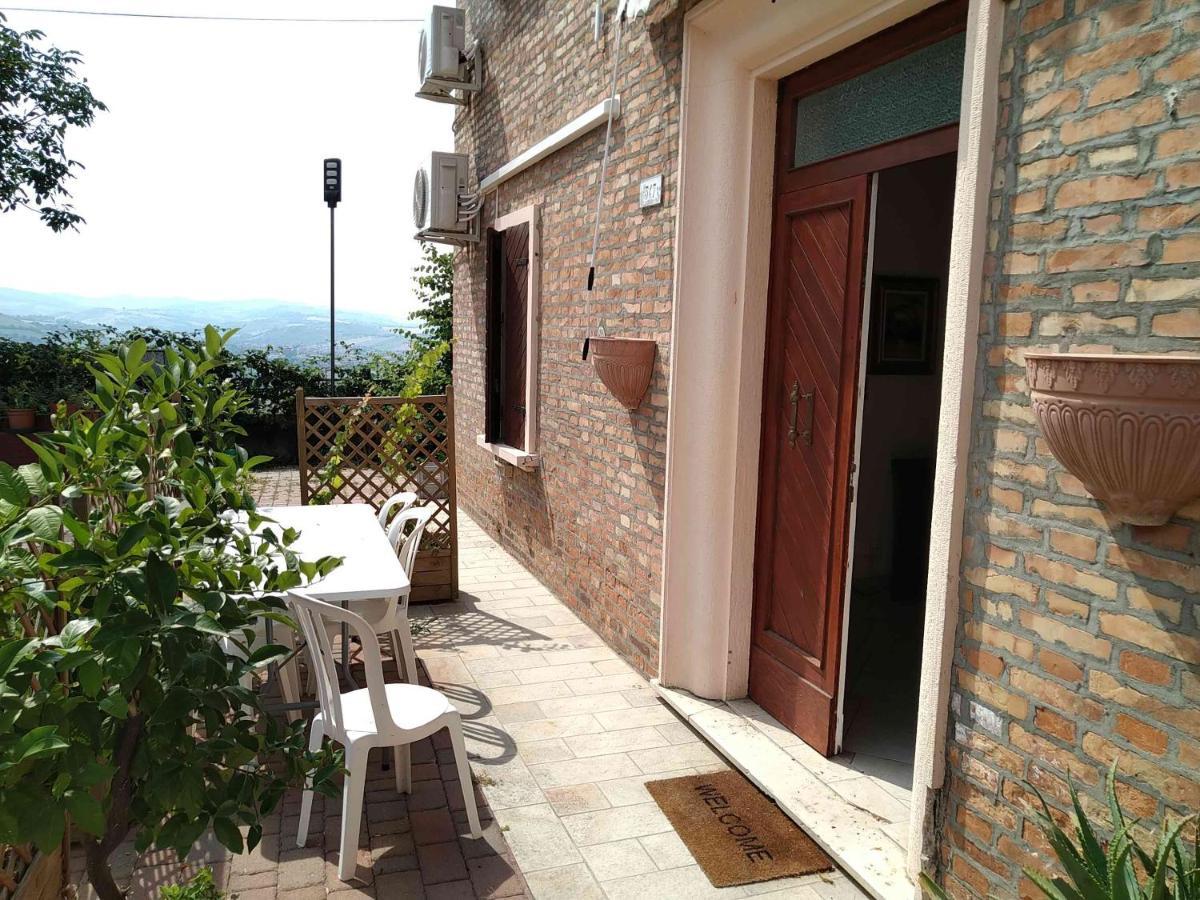 Agriturismo Ca' Isotta 카스텔로 디 세라발레 외부 사진