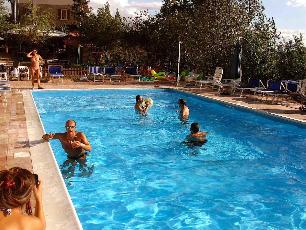 Agriturismo Ca' Isotta 카스텔로 디 세라발레 외부 사진