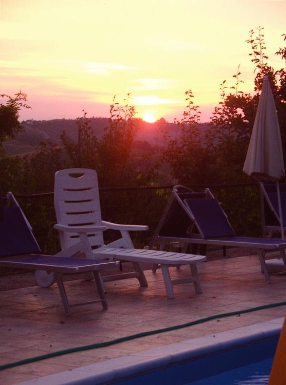 Agriturismo Ca' Isotta 카스텔로 디 세라발레 외부 사진