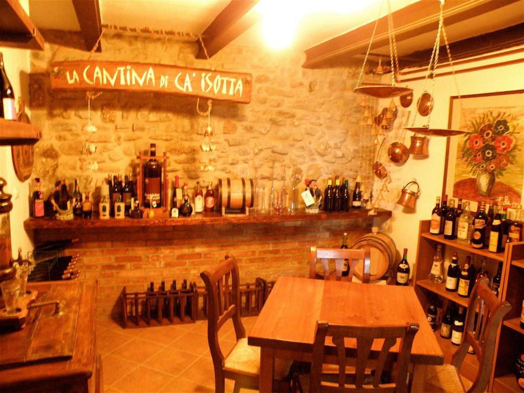 Agriturismo Ca' Isotta 카스텔로 디 세라발레 외부 사진
