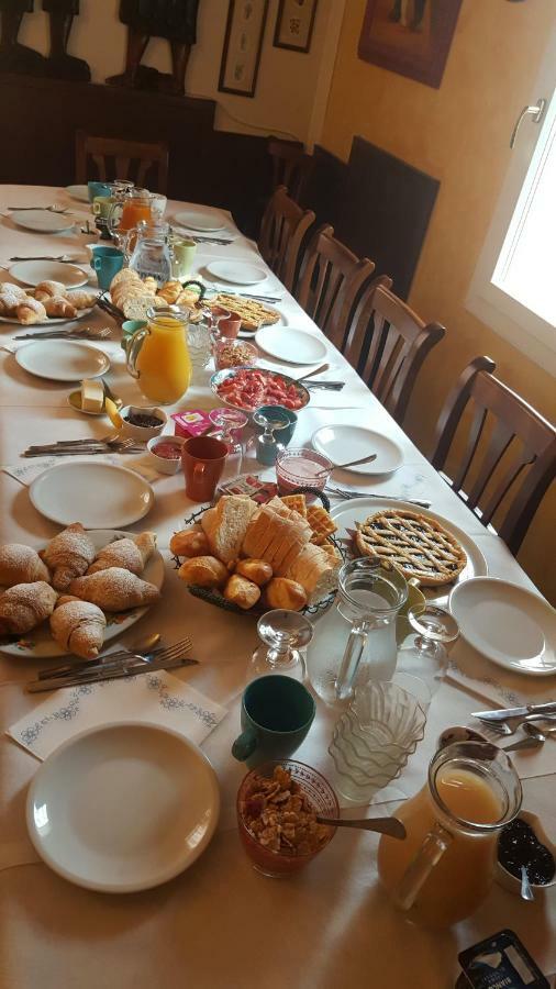 Agriturismo Ca' Isotta 카스텔로 디 세라발레 외부 사진